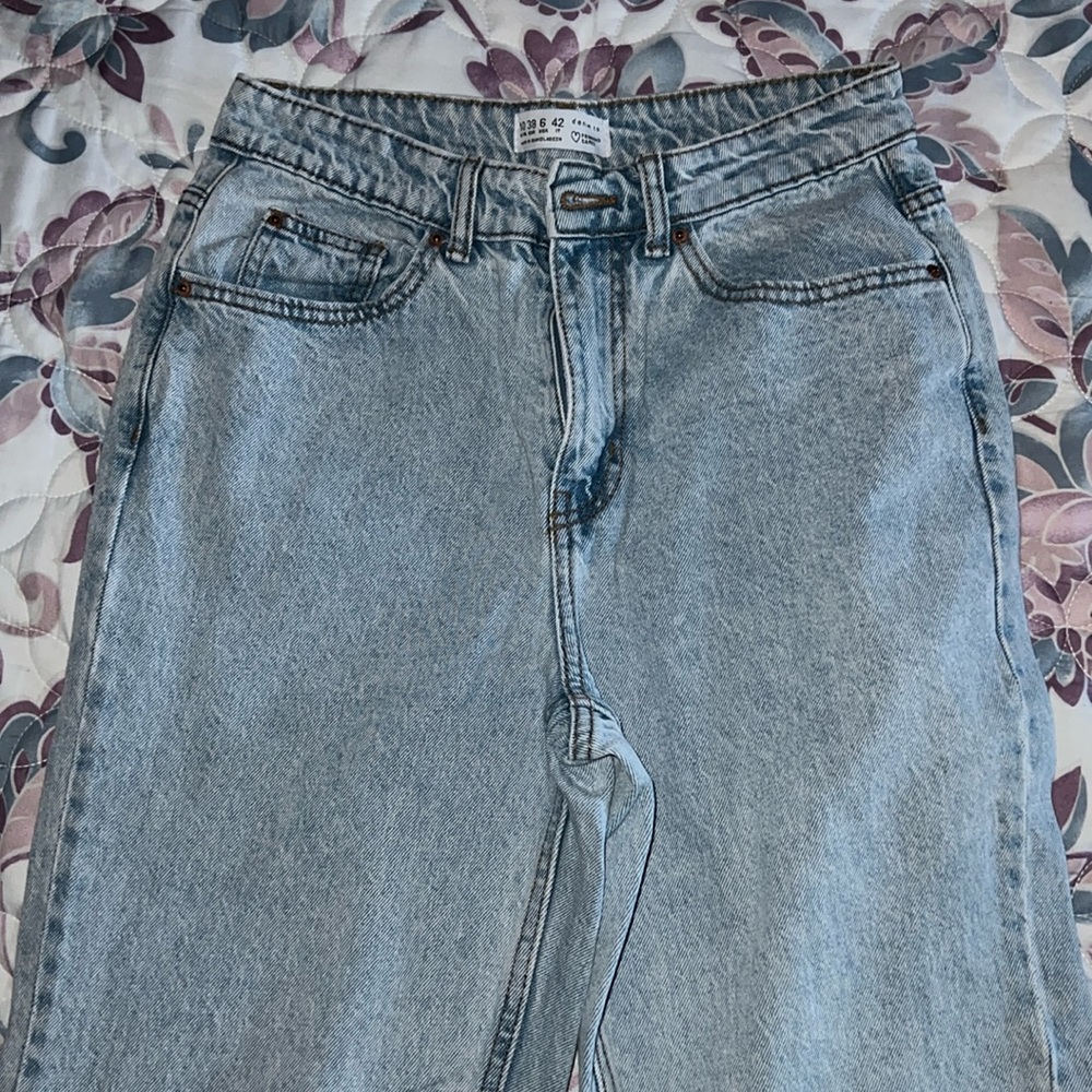 Light wash jeans